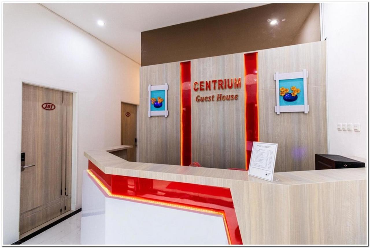 Reddoorz Plus @ Centrium Katamso Medan Dış mekan fotoğraf