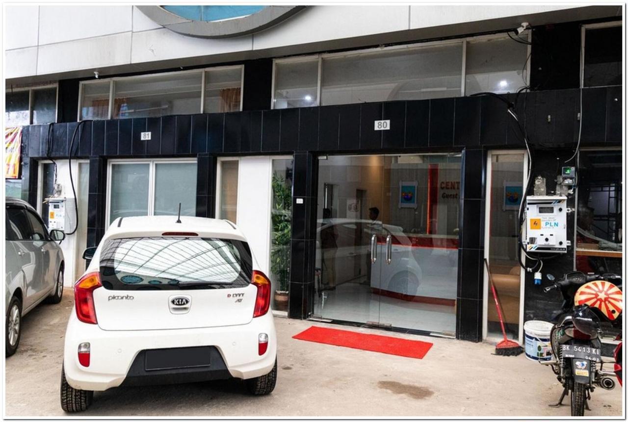 Reddoorz Plus @ Centrium Katamso Medan Dış mekan fotoğraf