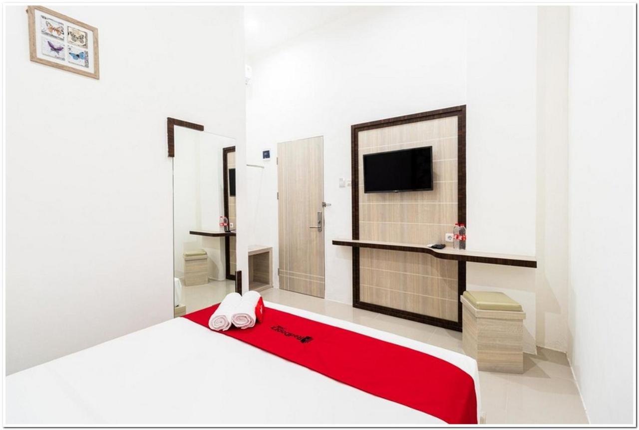 Reddoorz Plus @ Centrium Katamso Medan Dış mekan fotoğraf